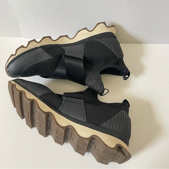 Sorel Kinetic Sneakers Women Size 9.5 Slip On Platform Black Tan Casual Comfy - Picture 5 of 13